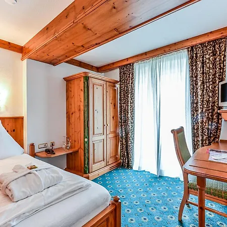 Hotel Schloss Holzrichter 4*