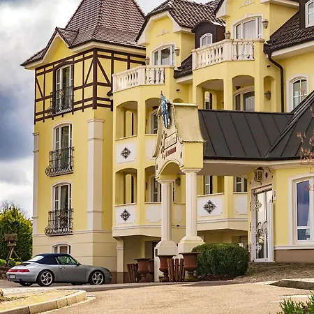 Hotel Schloss Holzrichter 4*