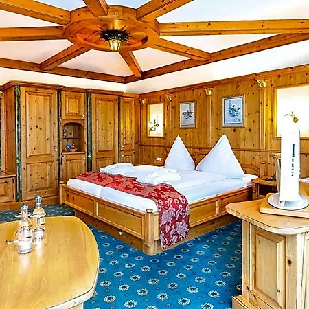Schloss Holzrichter فندق 4*