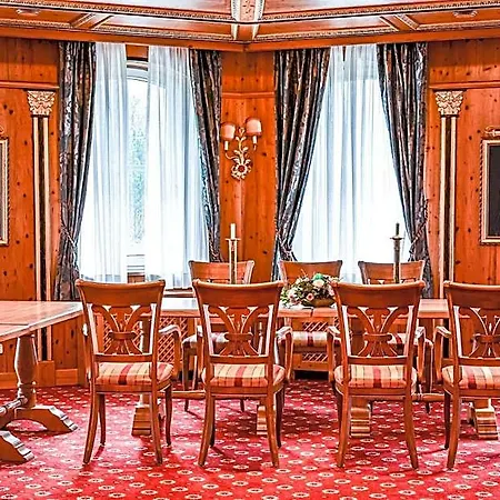 فندق Schloss Holzrichter 4*