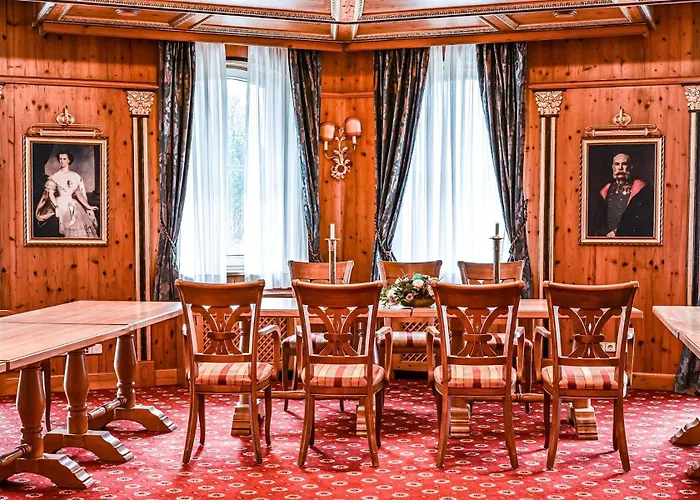 Schloss Holzrichter 4* 나크로트와블링월드